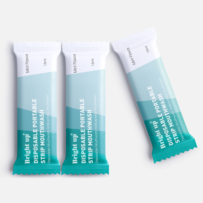 Miętowy płyn do płukania jamy ustnej bez alkoholu z saszetką 10 ml Private Label