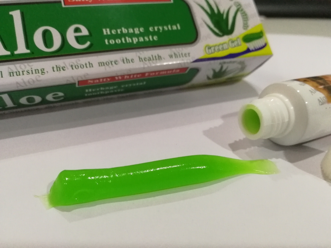 Organiczna pasta do zębów do pielęgnacji jamy ustnej Aloe Vera Wybielanie zębów Soda oczyszczona Naturalne ekstrakty roślinne Sls Free